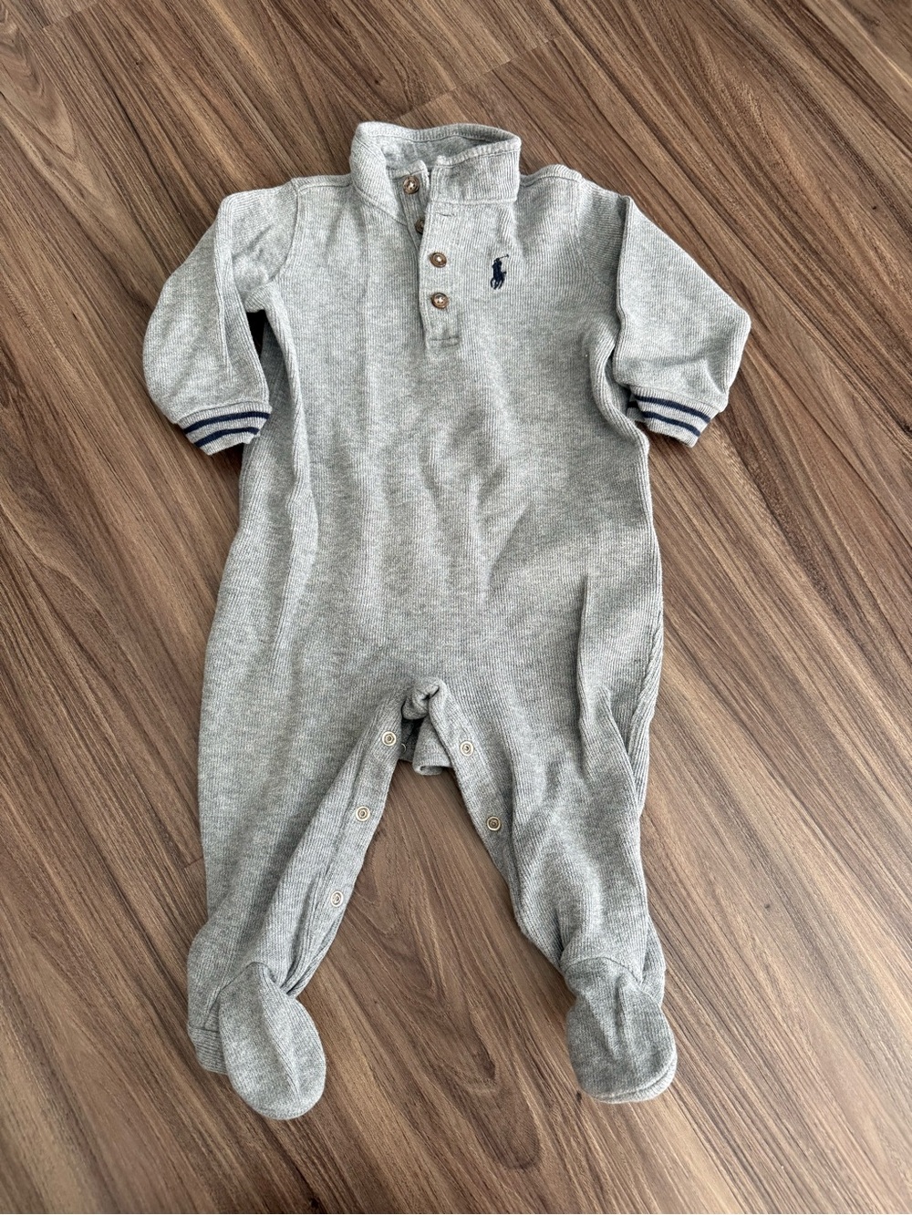 Ralph Lauren 9 month Ribbed Heather Gray Footed Baby Polo Romper with Navy Logo